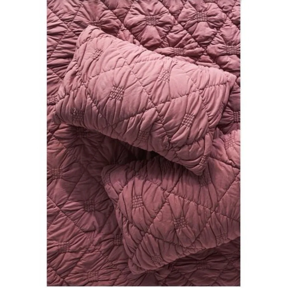 Anthropologie Landry Textured Pillow Sham Set New 20x36 Pink